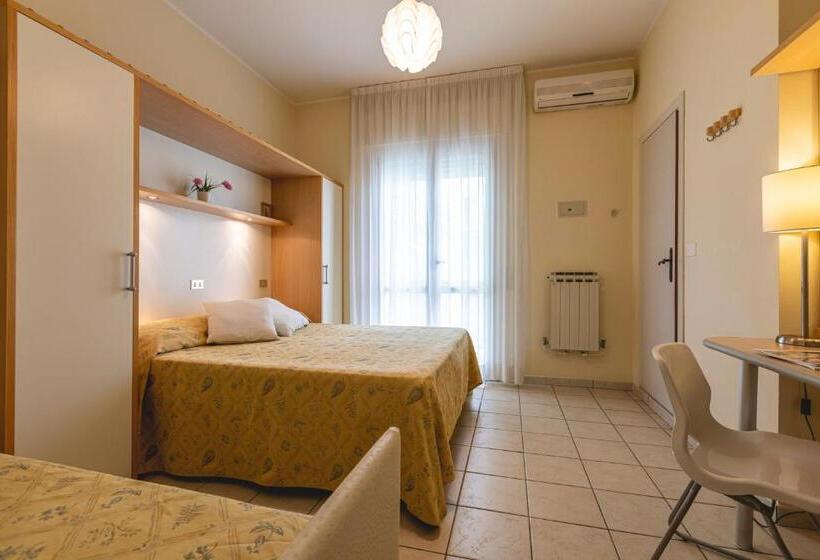 בית מלון כפרי Loretta & Dependance