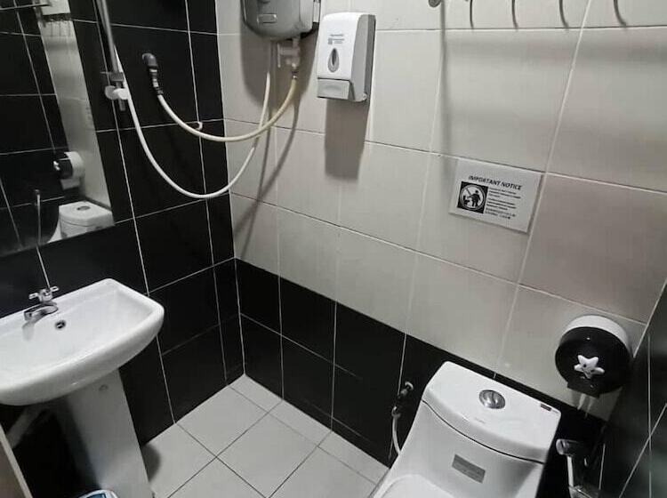 One Point Hotel   Rh Plaza