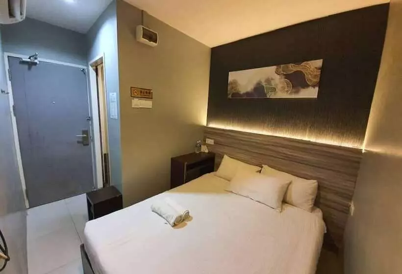 One Point Hotel   Rh Plaza