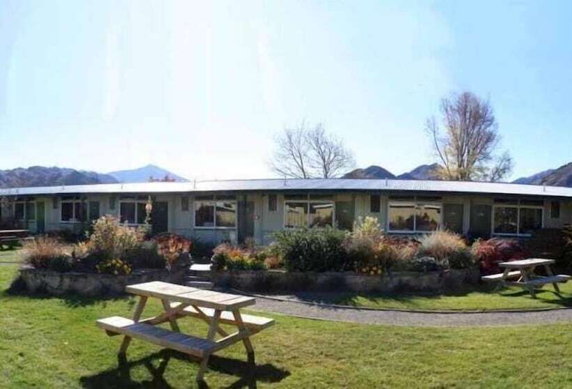 Отель Otematata S Best Dam Pub