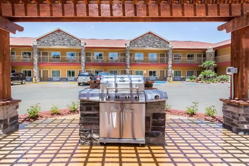 ホテル Scottish Inns & Suites Spring   Houston North