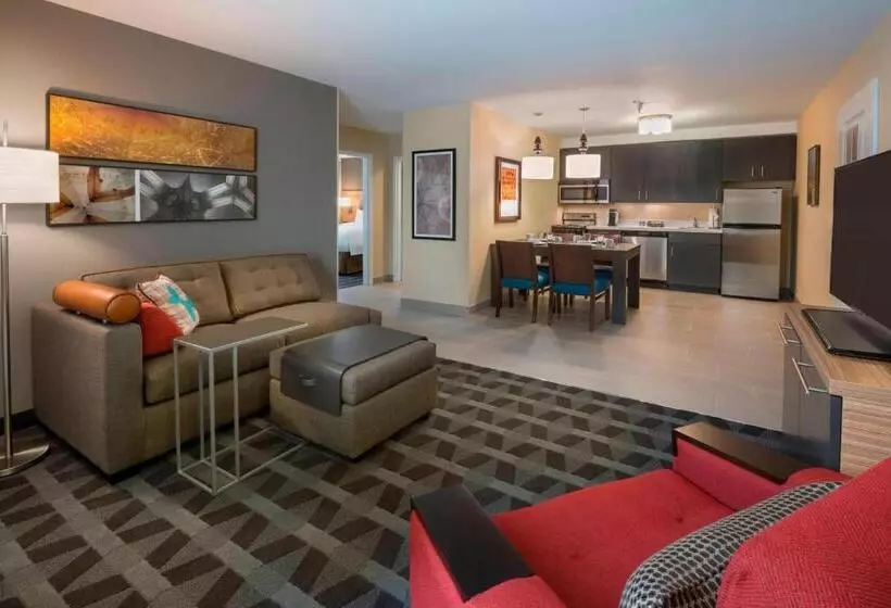 Hotelli Towneplace Suites By Marriott Ottawa Kanata
