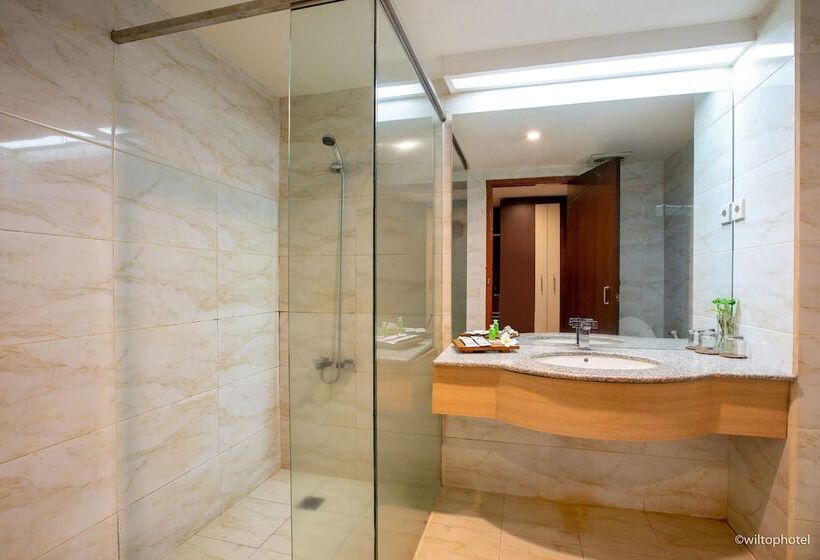 فندق Wiltop By Bencoolen