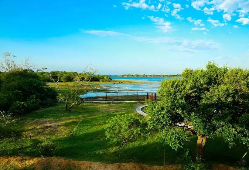 Lake Villa Resort