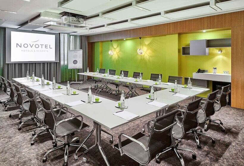 Novotel Moscow Kievskaya