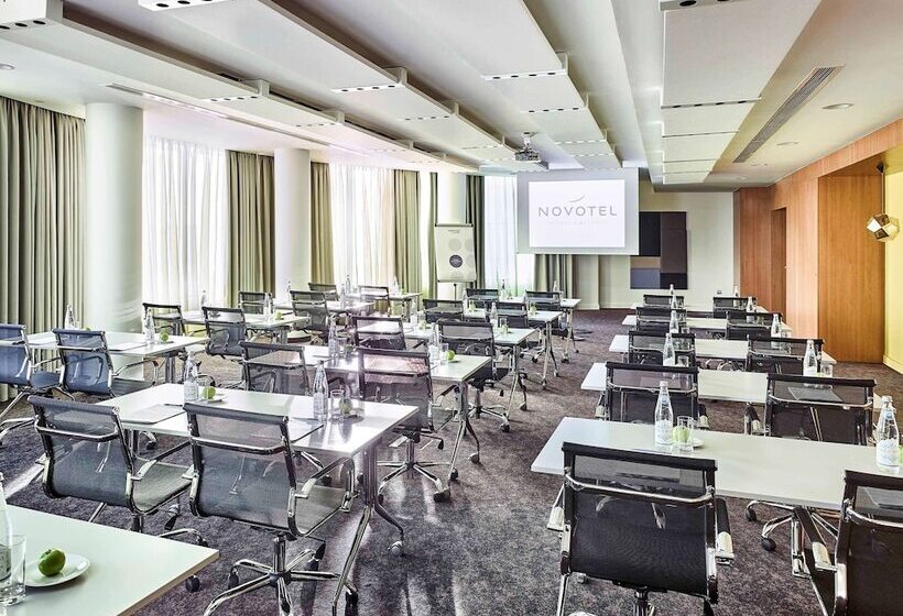 Novotel Moscow Kievskaya