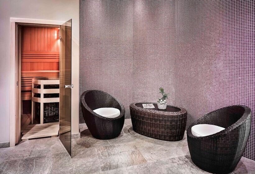 Novotel Moscow Kievskaya