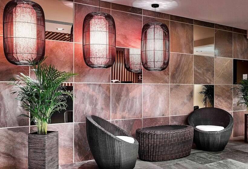 Novotel Moscow Kievskaya