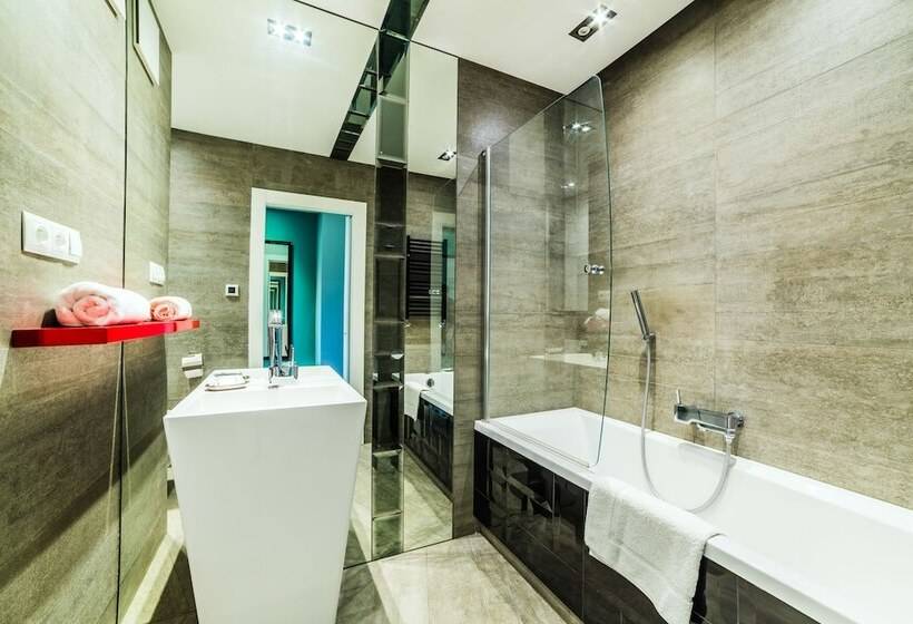 Apartment Oxygen By Your Freedom