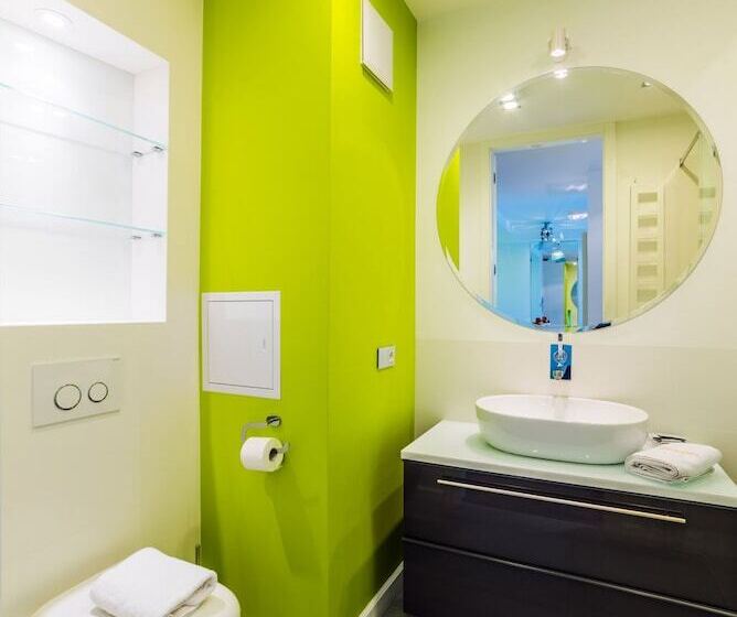 Apartment Oxygen By Your Freedom