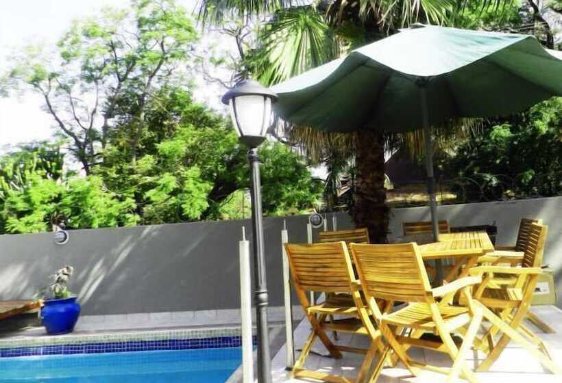 펜션 At Blackwood Guesthouse