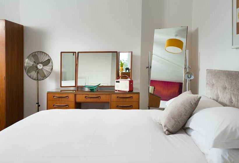 ペンション Chelsea House