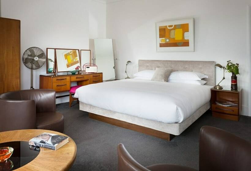 ペンション Chelsea House