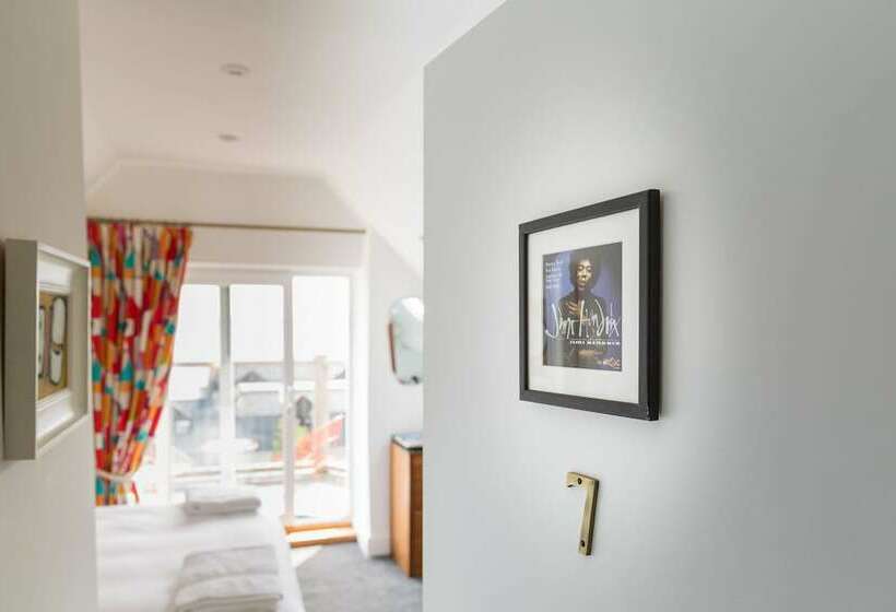 ペンション Chelsea House