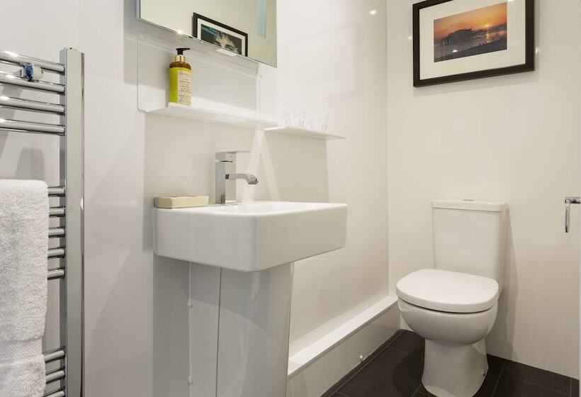 ペンション Chelsea House