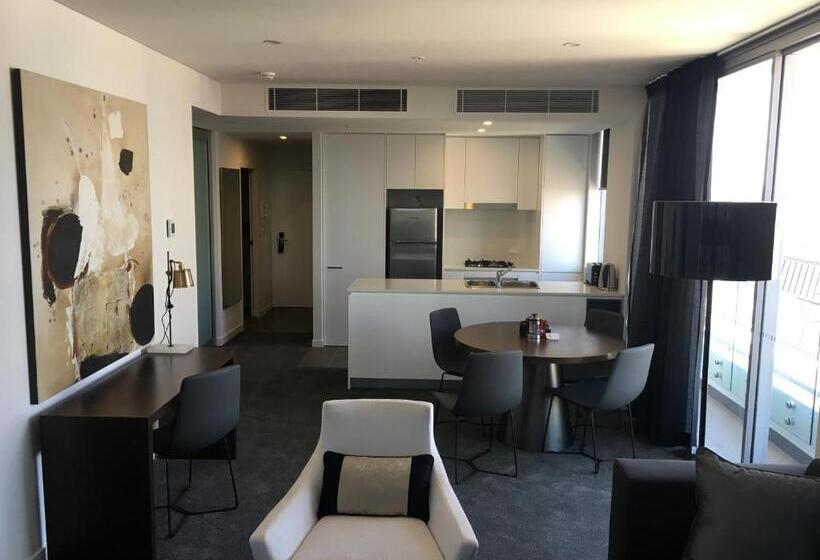 Silkari Suites At Chatswood