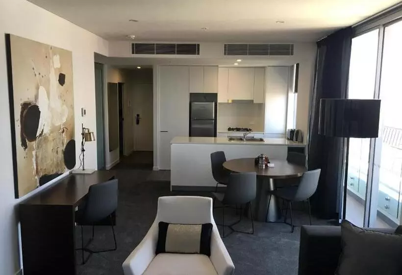 Silkari Suites At Chatswood
