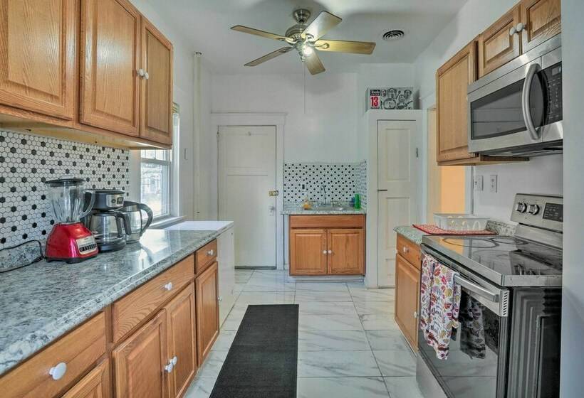 Aldan Home ~ 9 Mi To Downtown Philadelphia