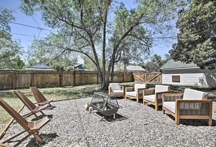 Beautiful Thermopolis Home W/ Private Yard & Grill