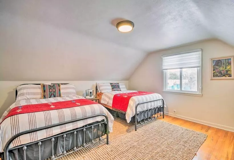 Beautiful Thermopolis Home W/ Private Yard & Grill