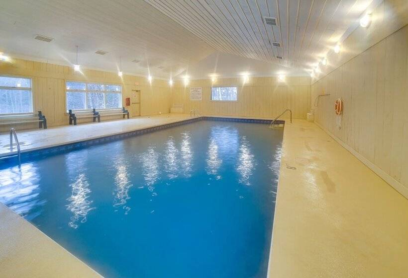 Three Bears Cabin Btwn Mt Snow & Stratton Mtn!