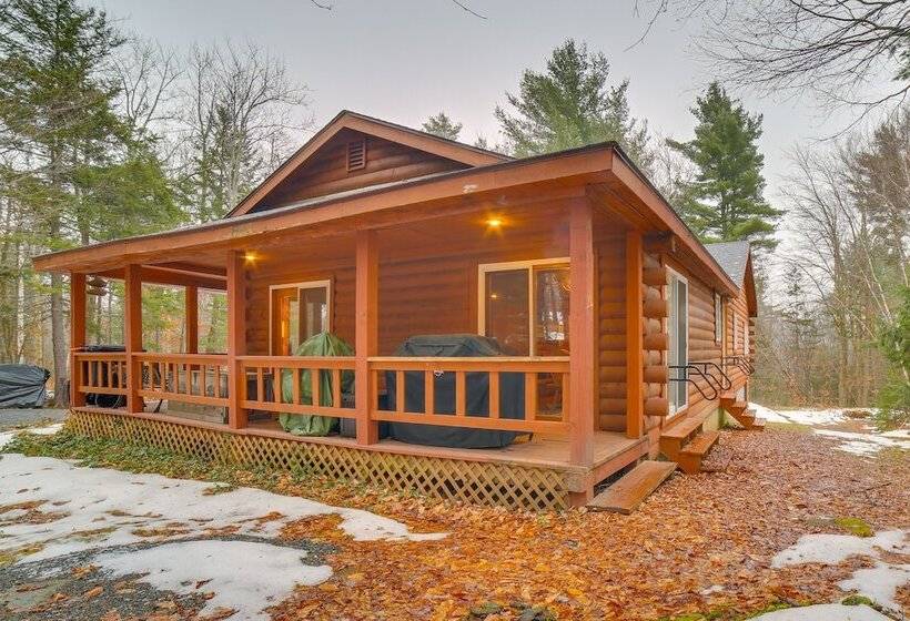 Three Bears Cabin Btwn Mt Snow & Stratton Mtn!