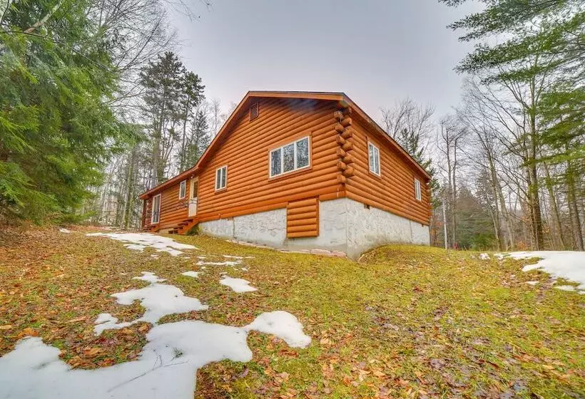 Three Bears Cabin  Btwn Mt Snow & Stratton Mtn!