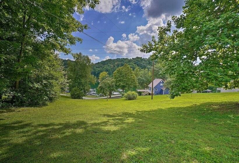 Caryville Home W/ Dock, Steps To Norris Lake!