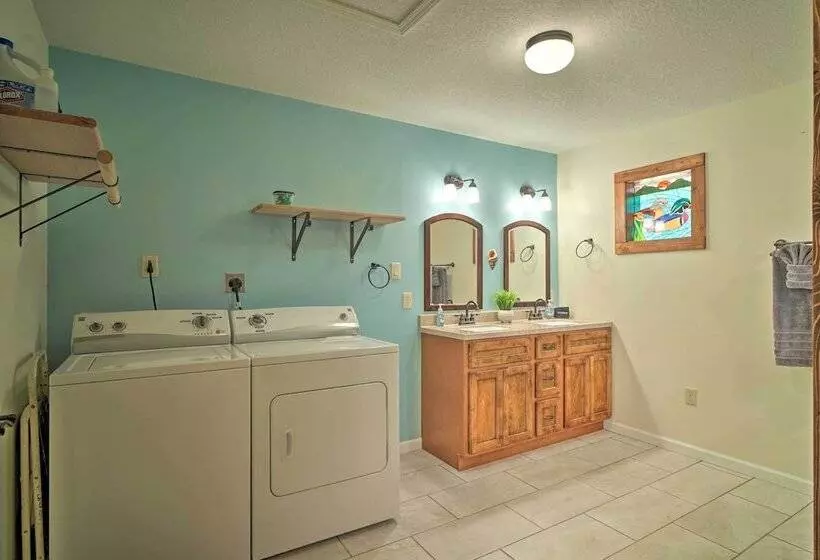 Caryville Home W/ Dock, Steps To Norris Lake!