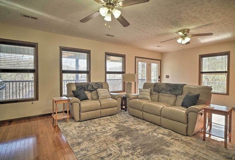 Caryville Home W/ Dock, Steps To Norris Lake!