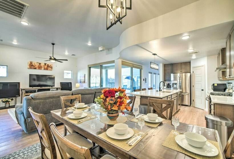 Casa Desert Rose  Home W/ Mtnviews & Hot Tub