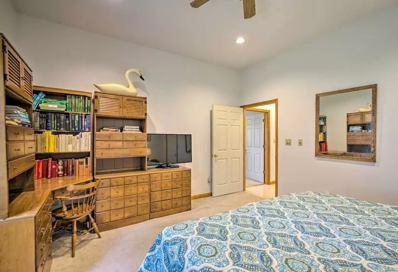 Charming Boydton Retreat ~ 5 Mi To Kerr Lake!