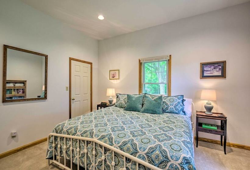 Charming Boydton Retreat ~ 5 Mi To Kerr Lake!