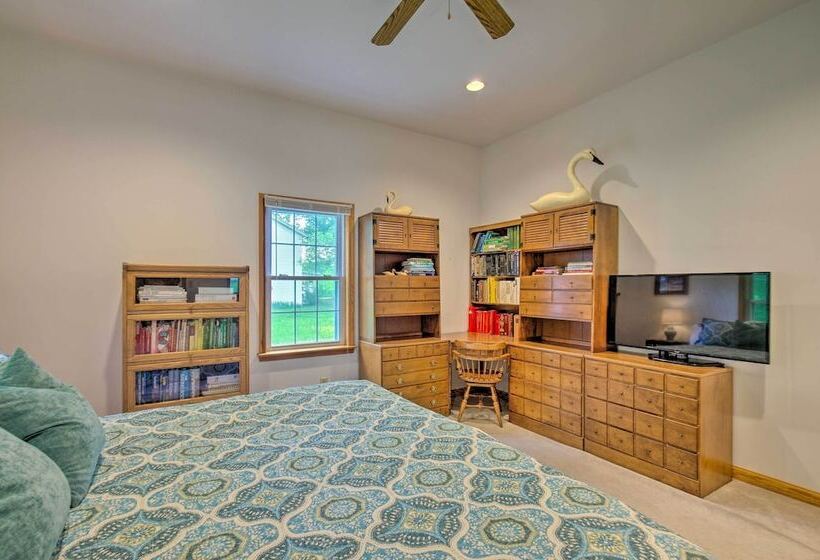 Charming Boydton Retreat ~ 5 Mi To Kerr Lake!