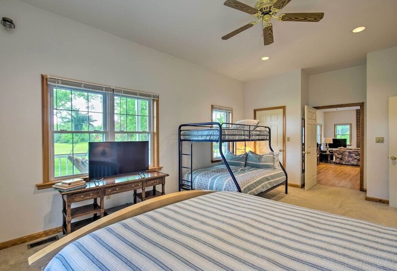 Charming Boydton Retreat ~ 5 Mi To Kerr Lake!