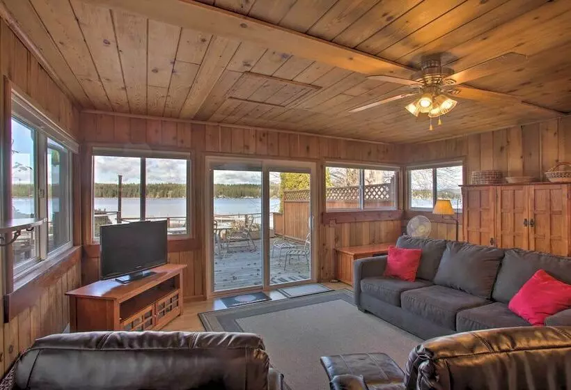 Charming Lakefront Cabin W/ Deck & Fire Pit!