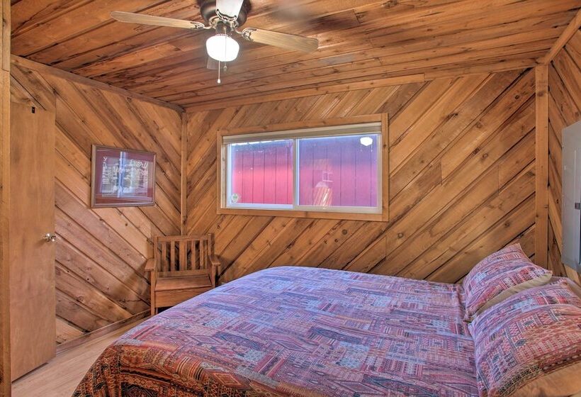 Charming Lakefront Cabin W/ Deck & Fire Pit!