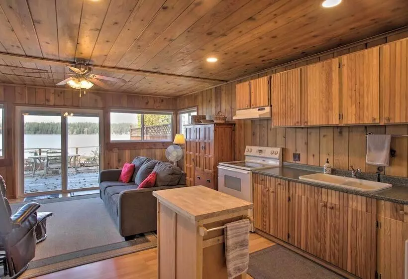 Charming Lakefront Cabin W/ Deck & Fire Pit!