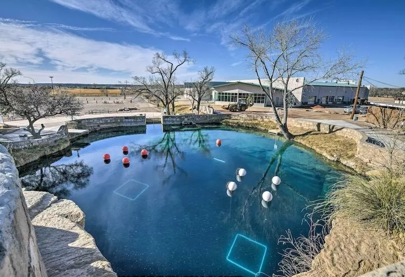 Charming Santa Rosa Home W/ Mountain Views & Porch