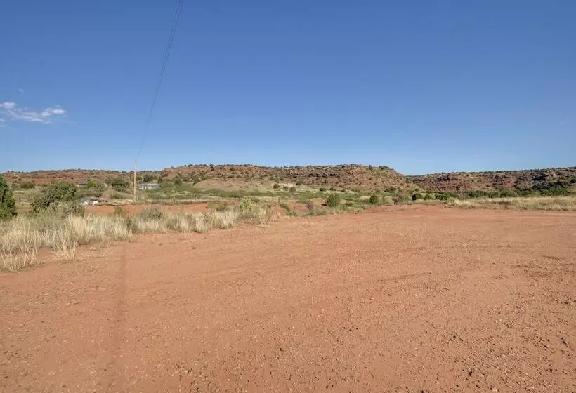 Charming Santa Rosa Home W/ Mountain Views & Porch