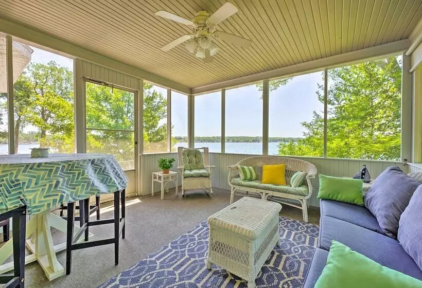 Corey Lake Home, 7 Mi To Swiss Valley Ski Resort!