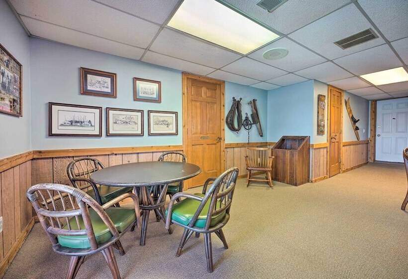 Corey Lake Home, 7 Mi To Swiss Valley Ski Resort!