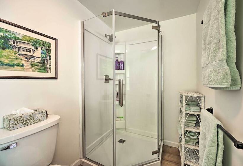 Corey Lake Home, 7 Mi To Swiss Valley Ski Resort!