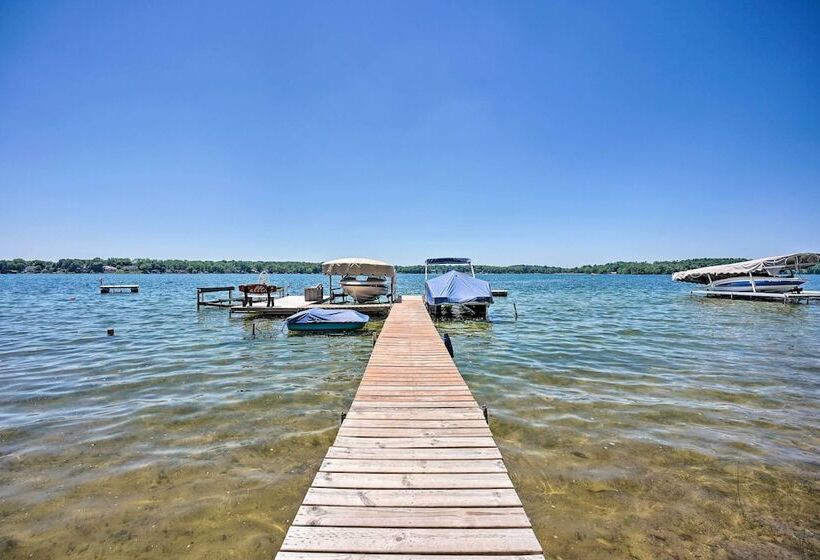 Corey Lake Home, 7 Mi To Swiss Valley Ski Resort!