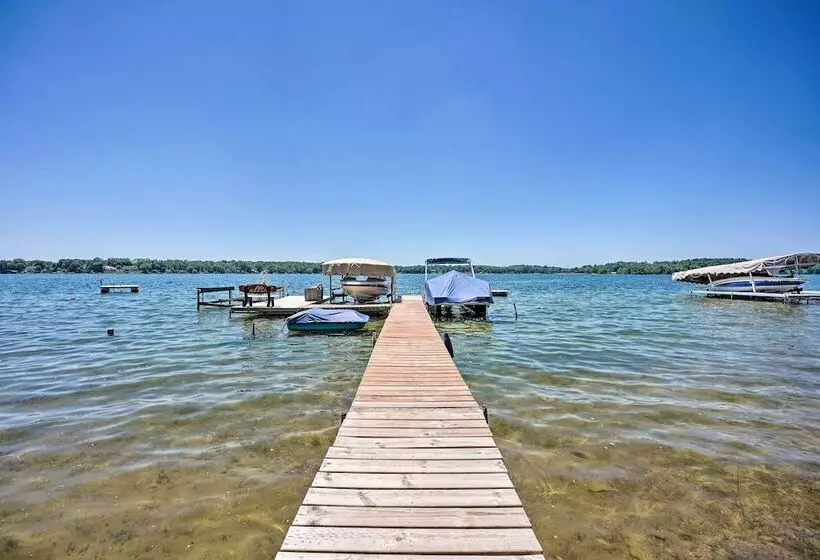 Corey Lake Home, 7 Mi To Swiss Valley Ski Resort!