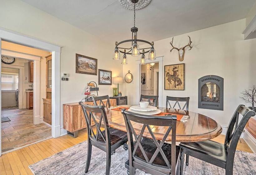 Cozy Laramie Retreat W/ Private Yard Near Uw!
