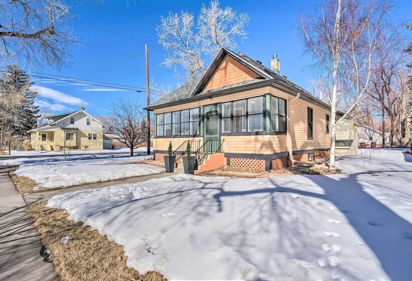 Cozy Laramie Retreat W/ Private Yard Near Uw!
