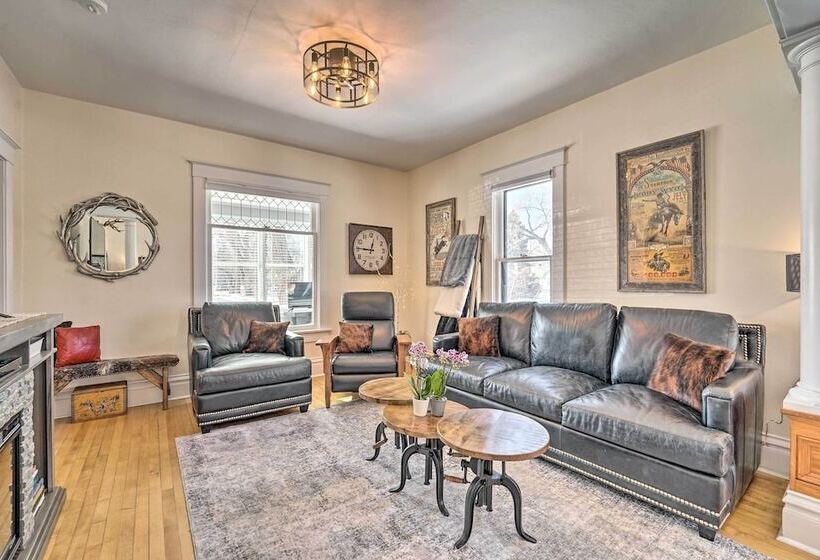 Cozy Laramie Retreat W/ Private Yard Near Uw!