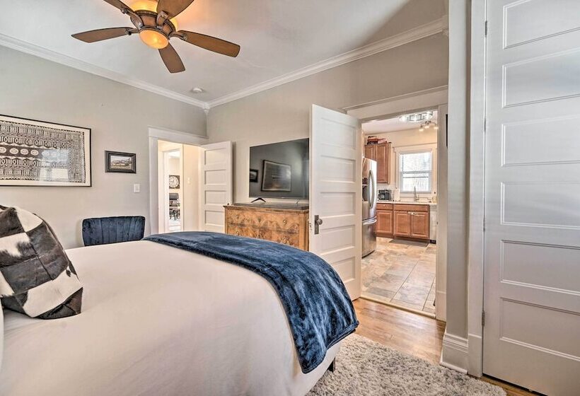 Cozy Laramie Retreat W/ Private Yard Near Uw!