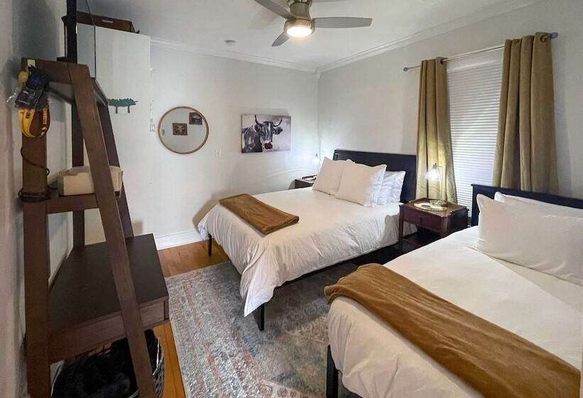 Cozy Laramie Retreat W/ Private Yard Near Uw!